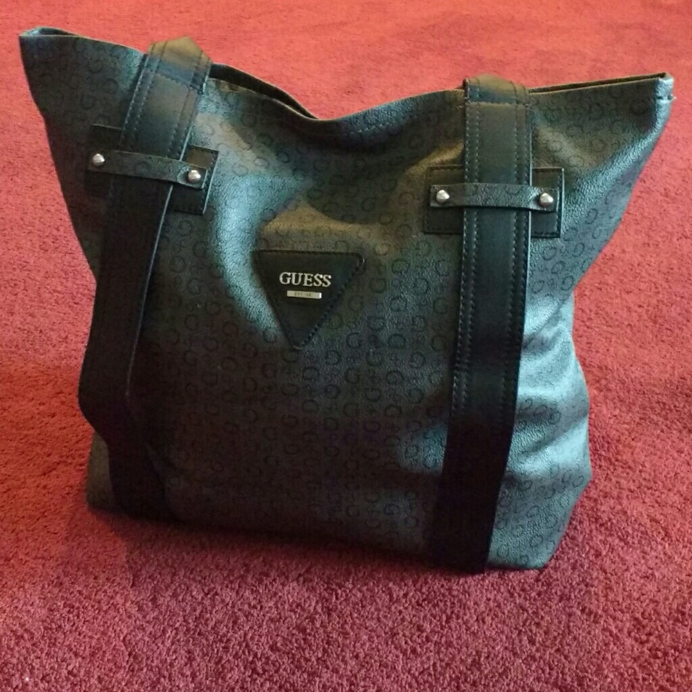 Guess purse